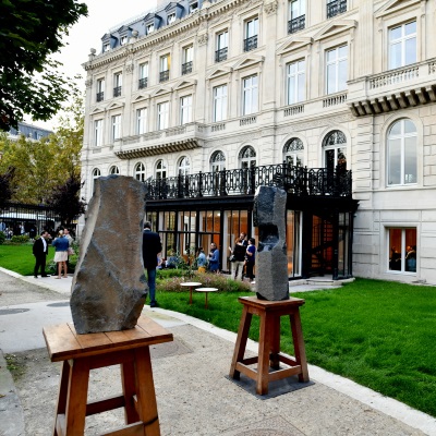 Vente solidaire à l’Hôtel de Günzburg